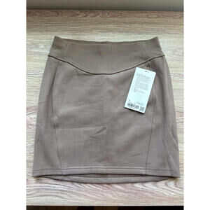 NWT Lululemon Scuba HR Mini Skirt size S